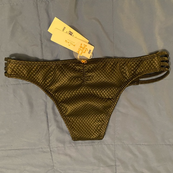 NWT PilyQ Strappy Teeny Bottom POS261T Black Large / OFFERS WELCOME! - Picture 3 of 3